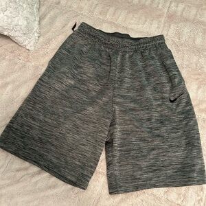 Nike Men's Gray Athletic Comfortable Shorts